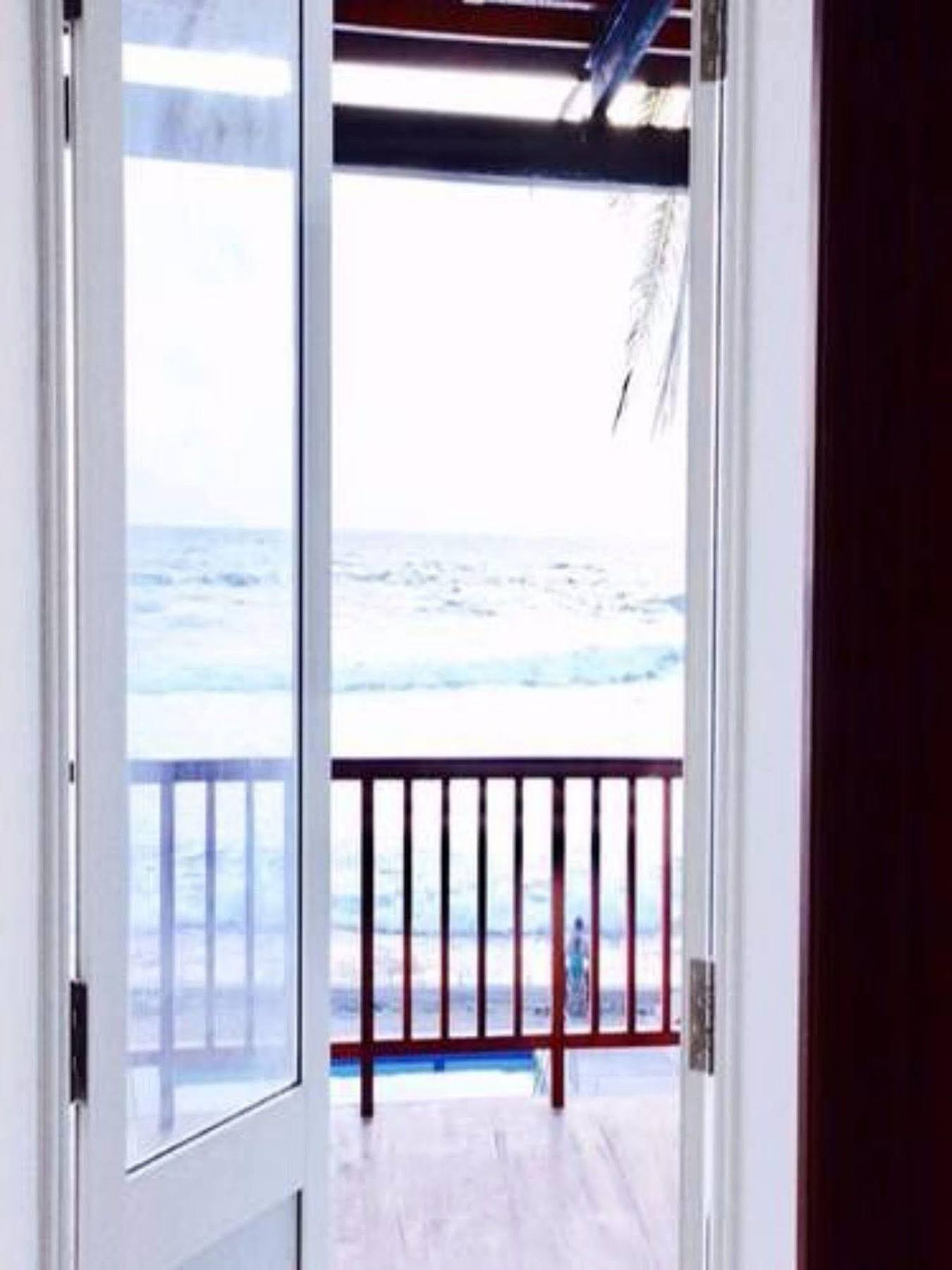 Lucky Seven Beach Resort Хиккадува Экстерьер фото