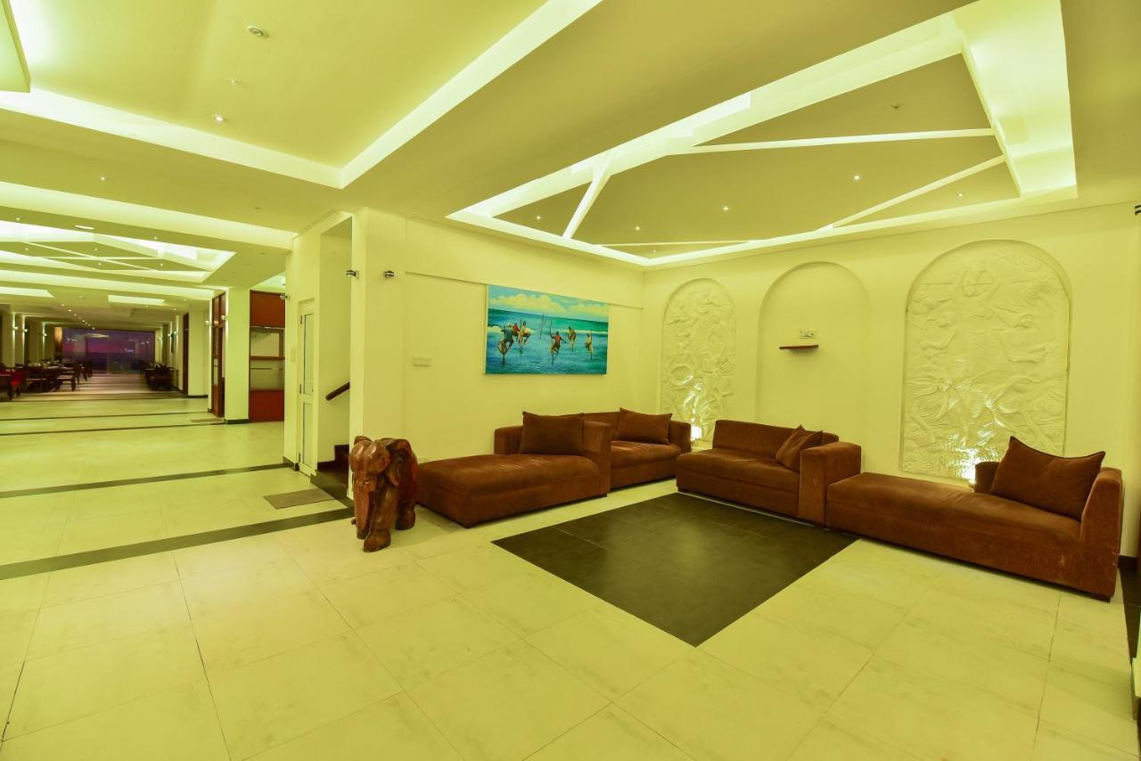 Lucky Seven Beach Resort Хиккадува Экстерьер фото