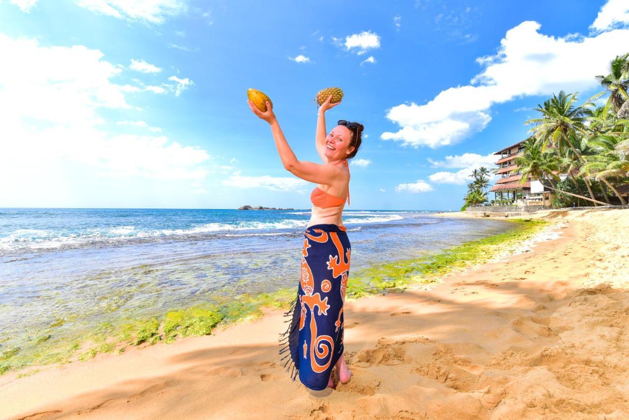 Lucky Seven Beach Resort Хиккадува Экстерьер фото